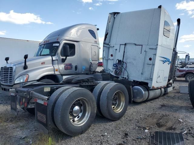 2007 Freightliner Conventional FLD132 XL Classic