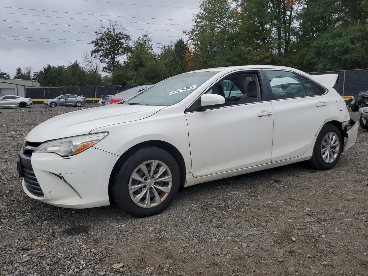 2015 Toyota Camry le