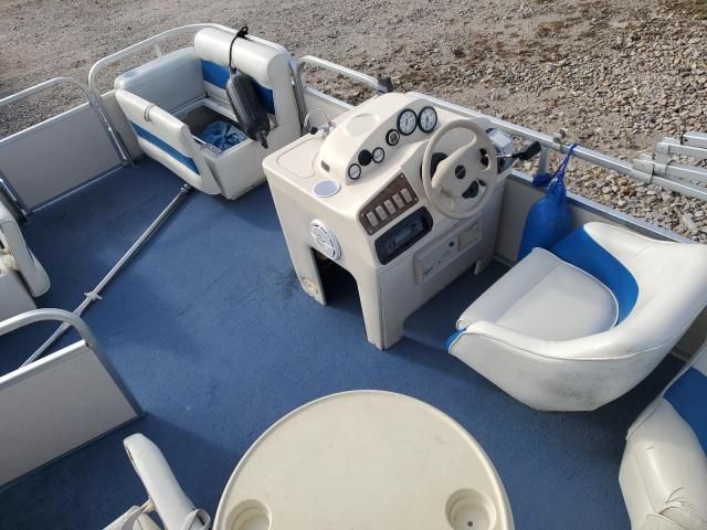 1998 Premier 2000 Mercury Power 2000-Outboard Engine