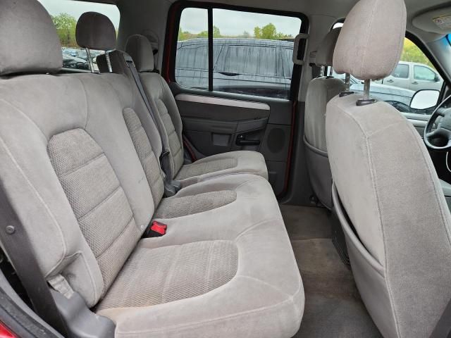 2004 Ford Explorer XLT