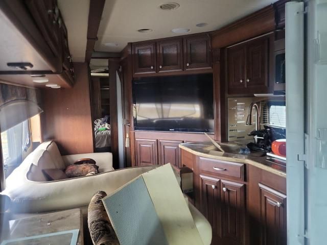 2014 Freightliner Chassis XC