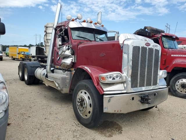 2015 Peterbilt 389 Semi Truck