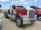 2015 Peterbilt 389 Semi Truck