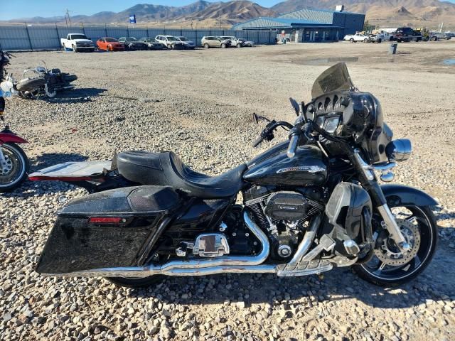 2016 Harley-Davidson Flhxse CVO Street Glide