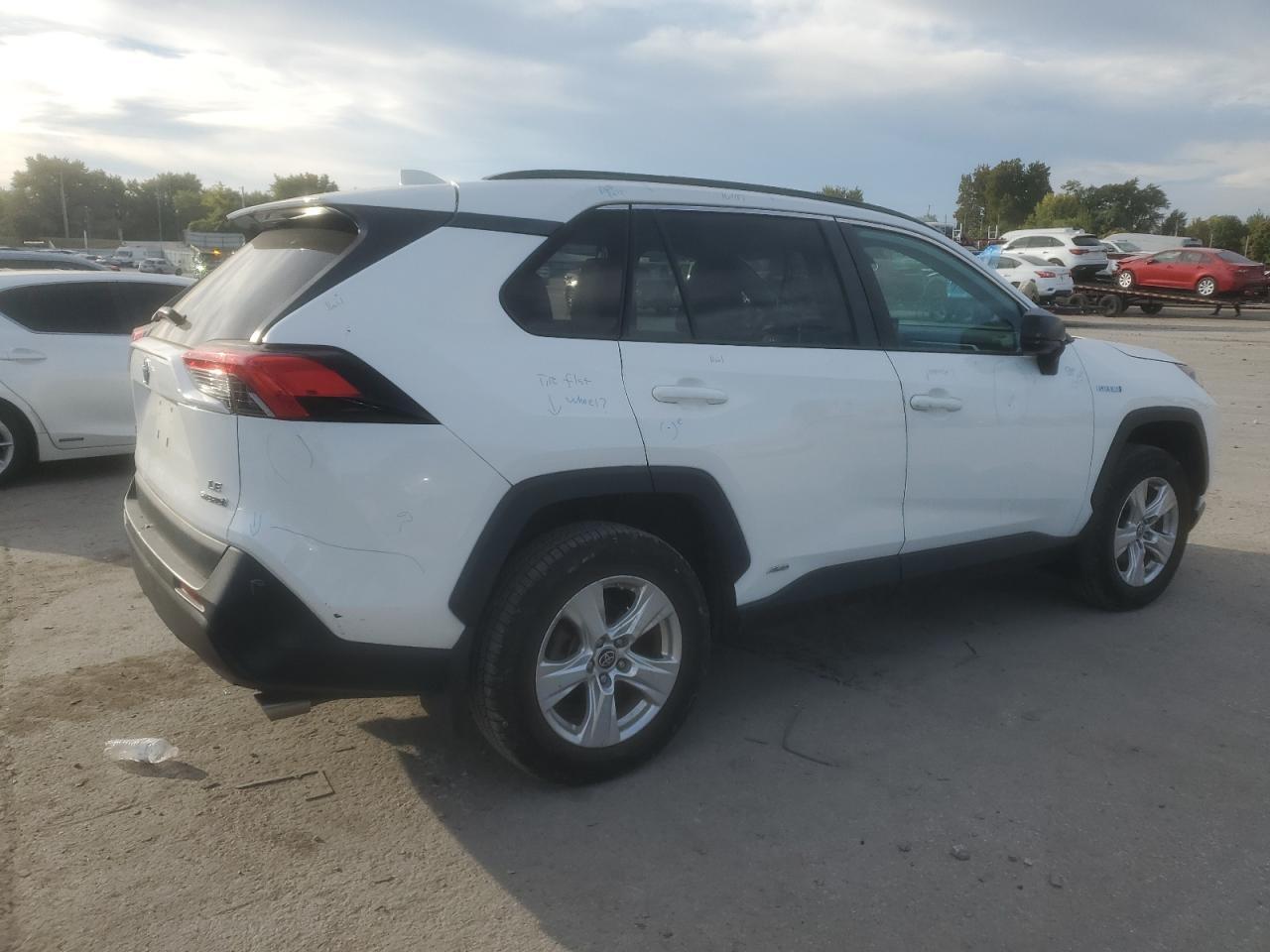 2021 Toyota Rav4 le