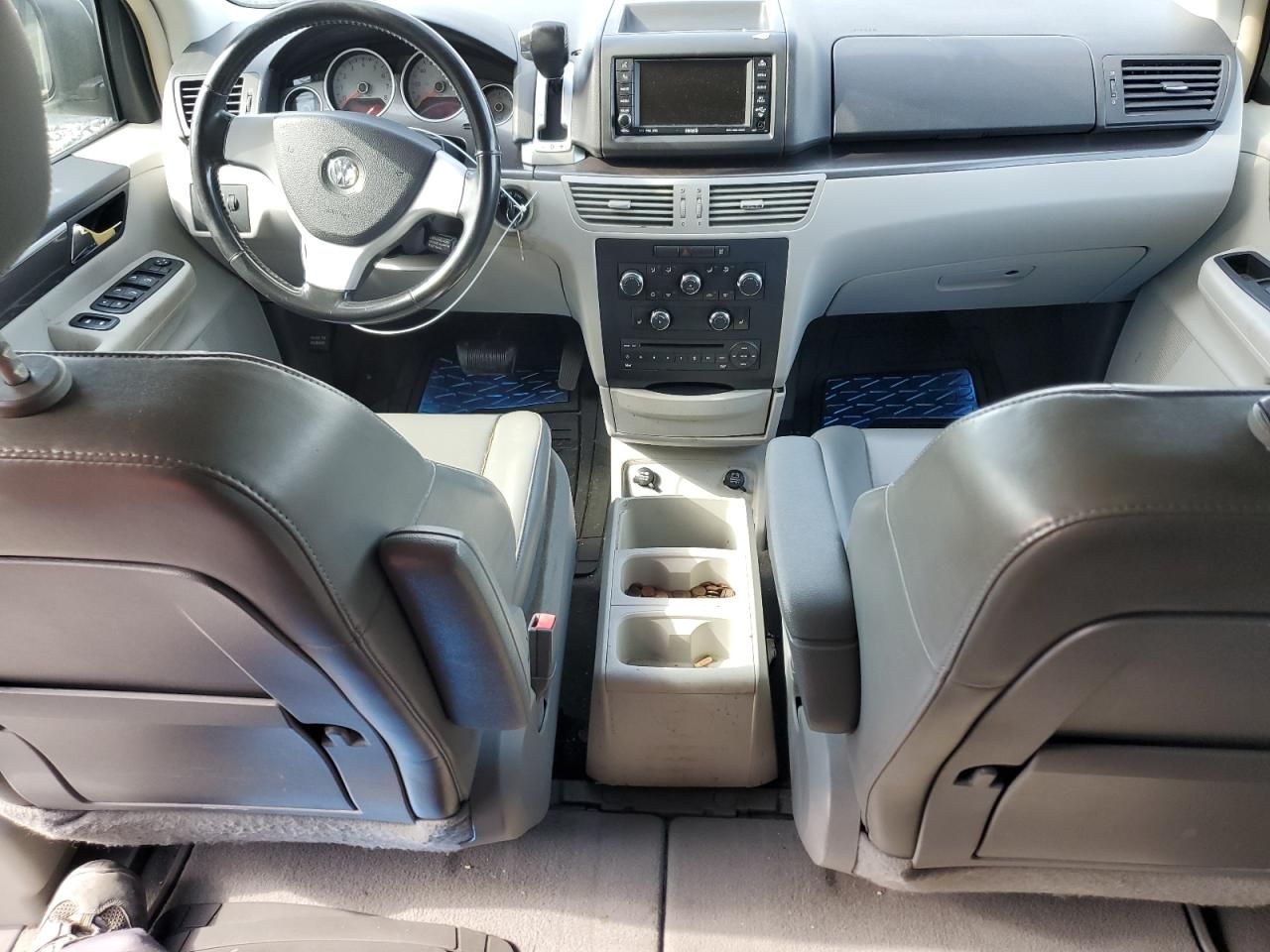 2010 Volkswagen Routan se