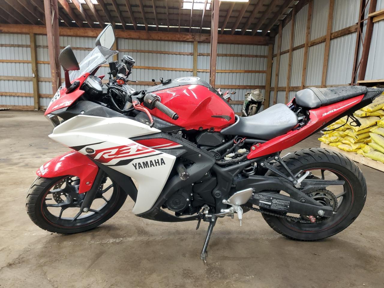 2015 Yama YZFR3