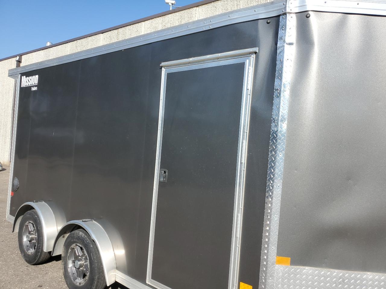 2021 Alcm 2021 Alcom Enclosed Snowmobile Trailer