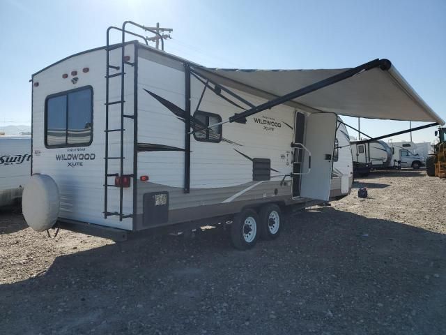 2019 Wildwood By Forest R X-LITE Series M-241R