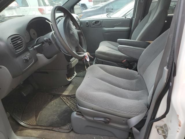 2005 Dodge Caravan SE