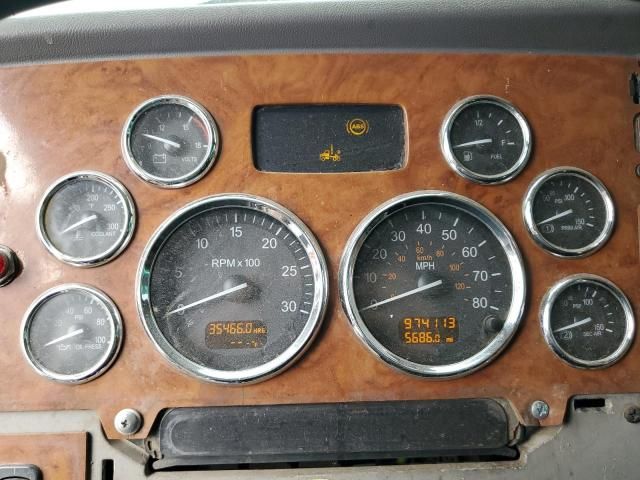 2006 Peterbilt Tractor 2006 Peterbilt 379 Semi Truck