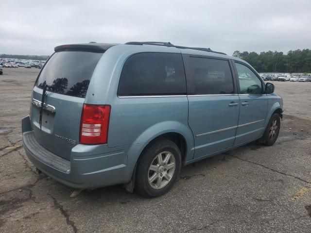 2009 Chrysler Town & Country Touring