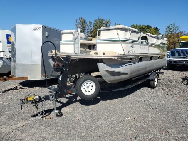 2000 Fisher Boat