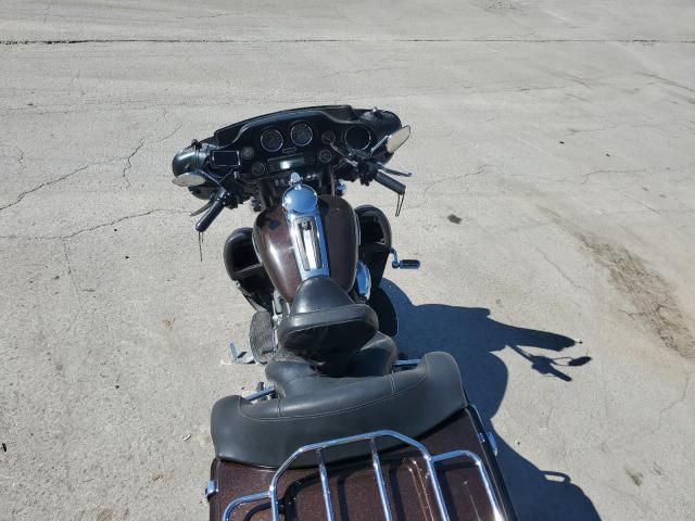 2011 Harley-Davidson Flhtk