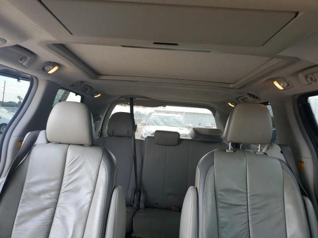 2011 Toyota Sienna xle