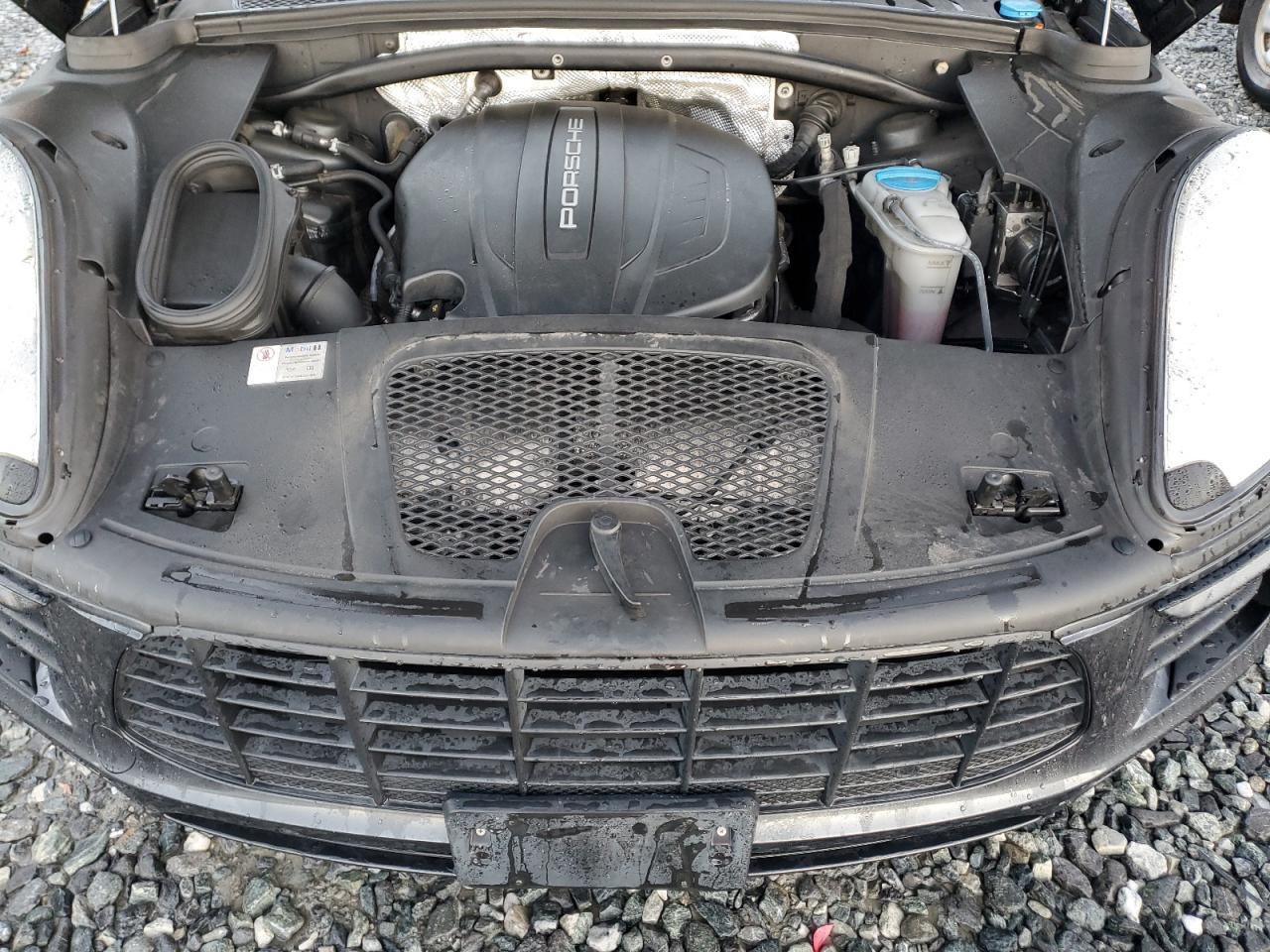 2017 Porsche Macan