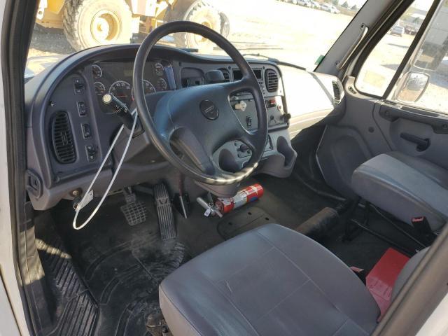 2014 Freightliner M2 106 MED-Semi Truck