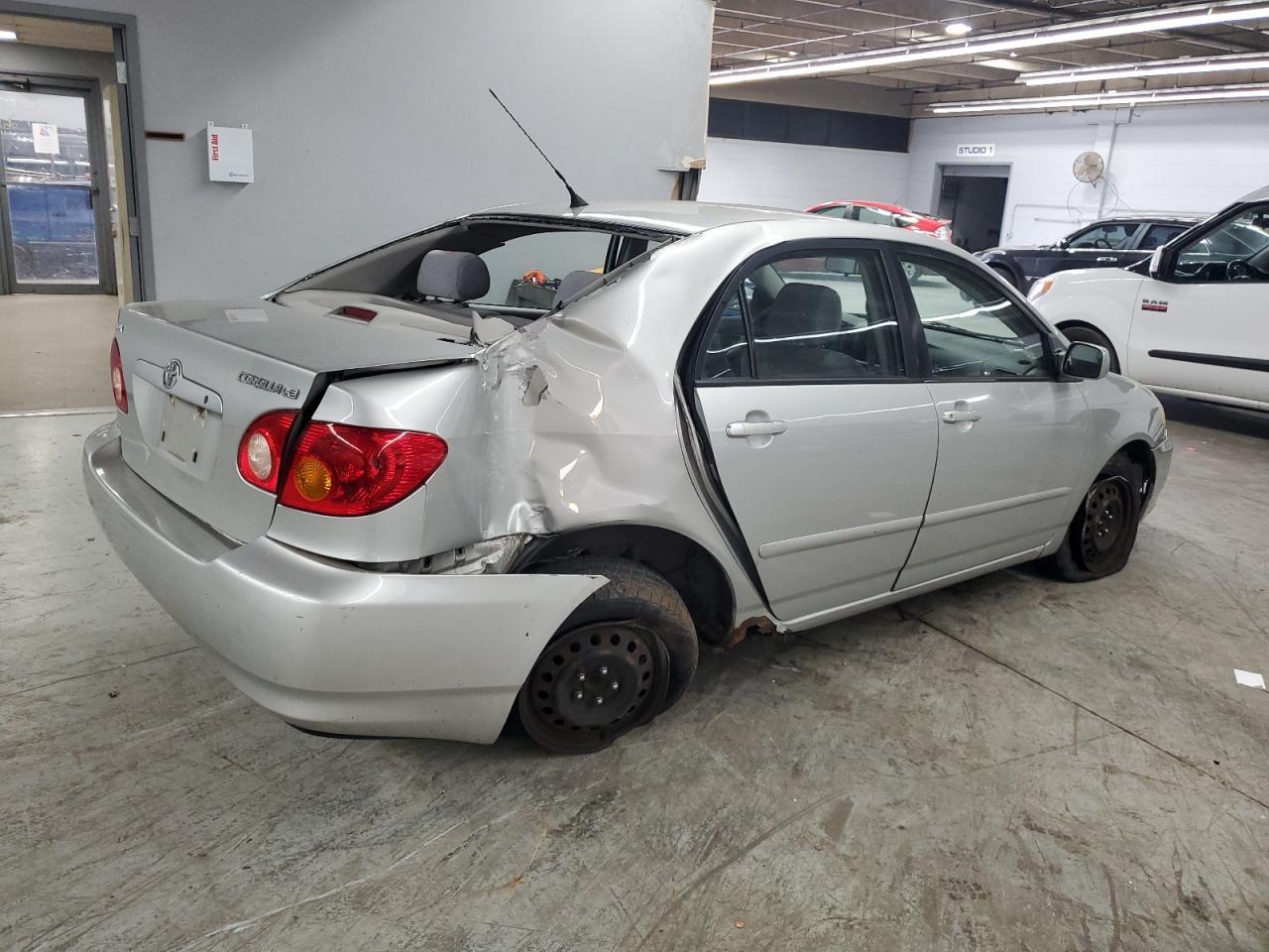 2004 Toyota Corolla ce