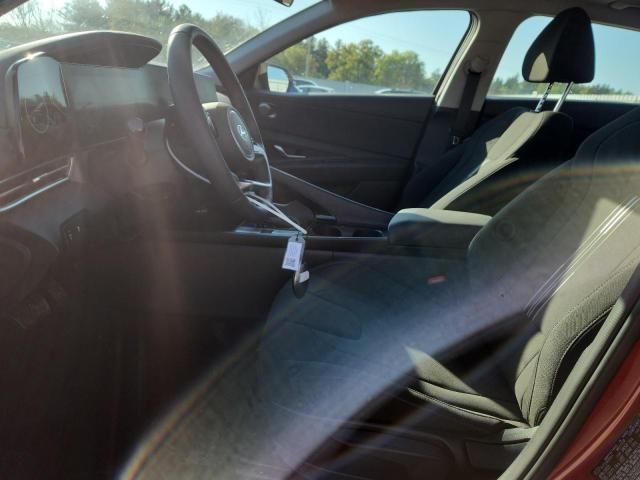 2025 Hyundai Elantra SEL