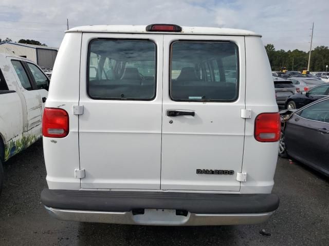 2001 Dodge RAM Wagon B2500