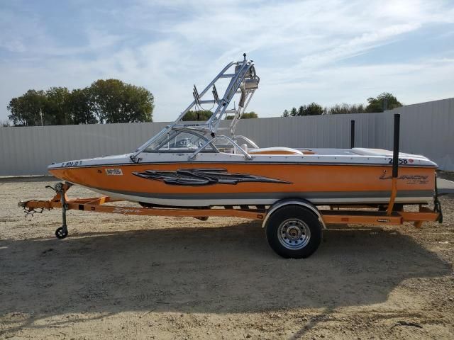 2004 Boat Boat