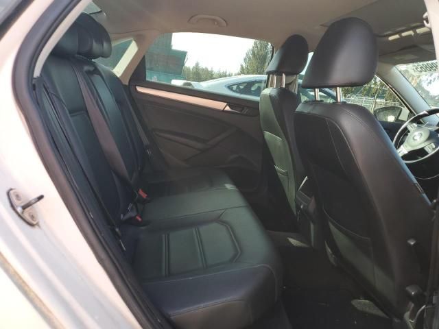 2012 Volkswagen Passat SE