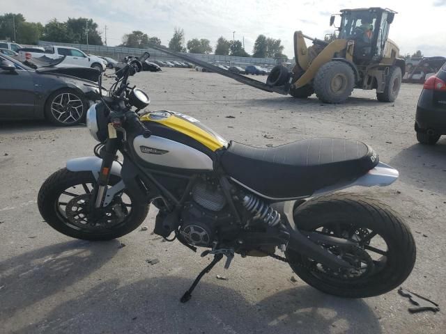 2015 Ducati Scrambler 800