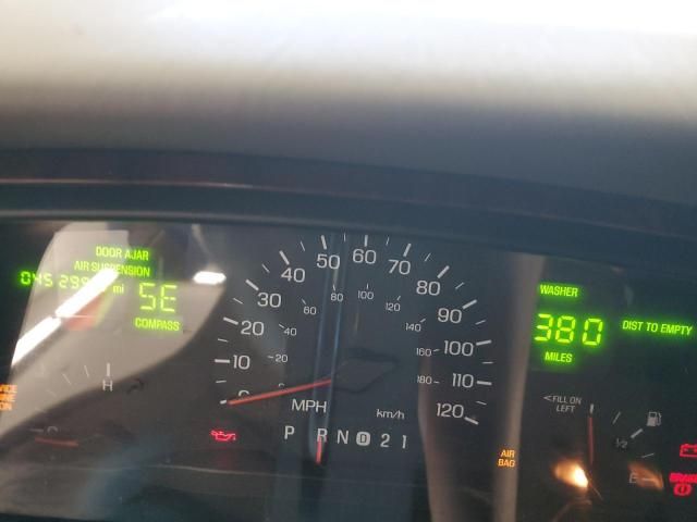 1999 Lincoln Town Car Signature
