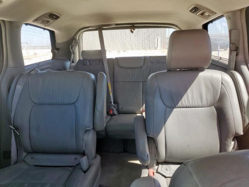 2010 Toyota Sienna XLE