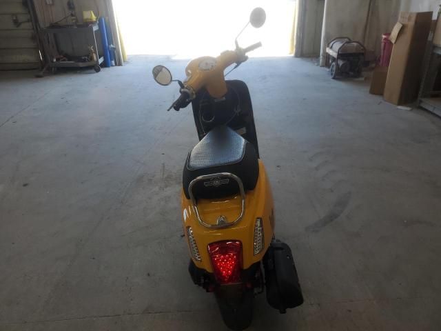 2021 Genuine Scooter Co. Buddy Kick