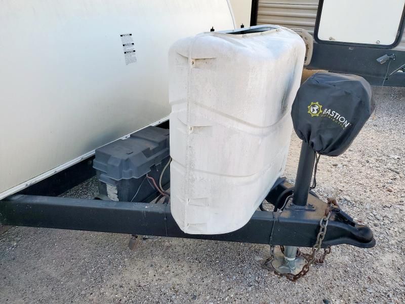 2012 Surveyor Trailer
