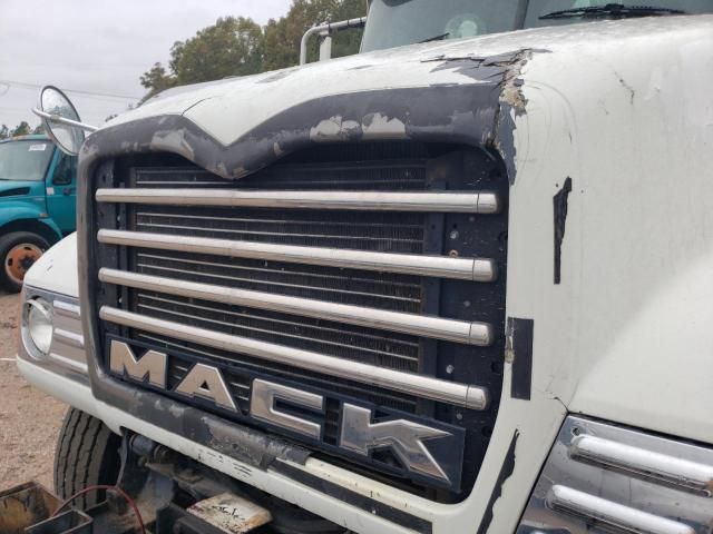 2006 Mack CV713 Refuse Truck