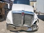 2016 Kenworth Construction T680