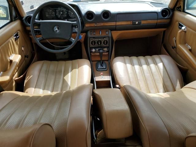 1982 Mercedes-Benz 240 D
