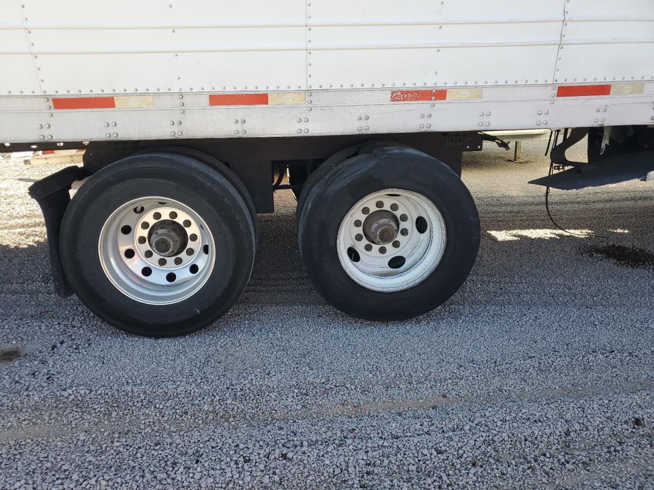 2014 Utility VS2RA Refrigerated Van Trailer