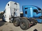 2013 Freightliner Cascadia 125 Semi Truck