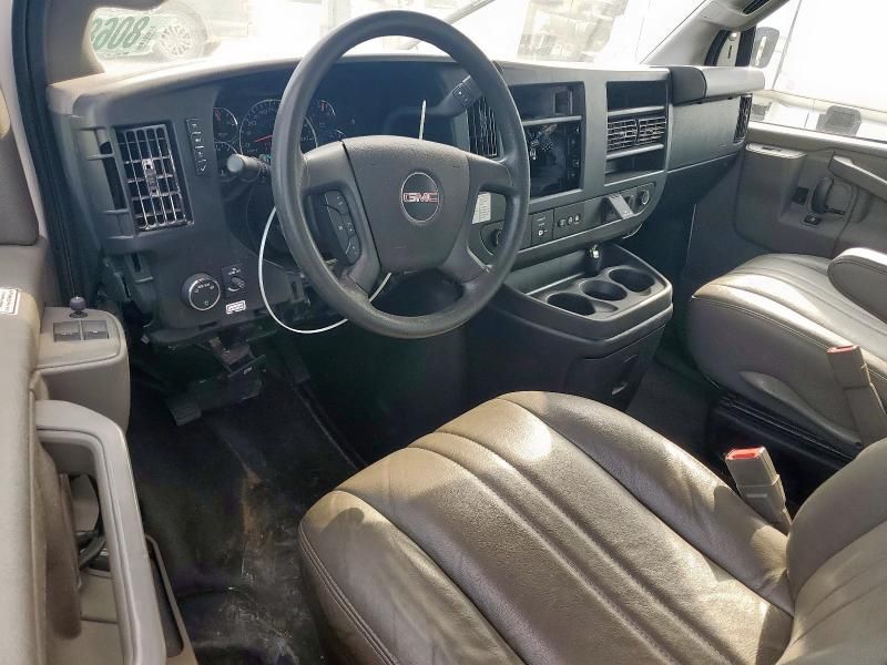 2023 GMC Savana CUT-Expeditor Truck