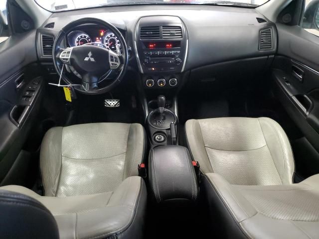 2013 Mits Ubishi Outlander Sport LE
