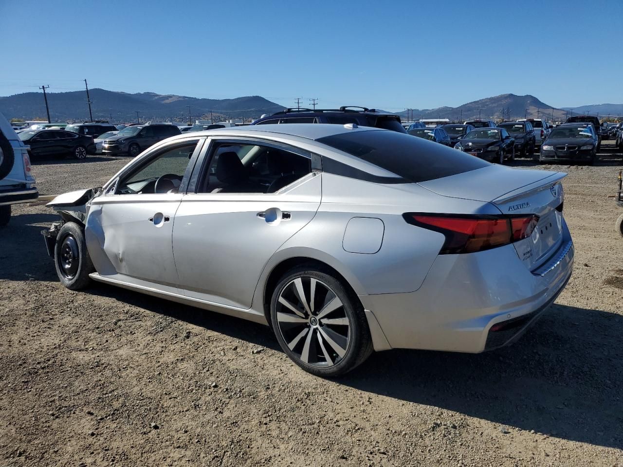 2020 Nissan Altima sr