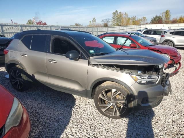 2022 Volvo Xc40 T5 R-design