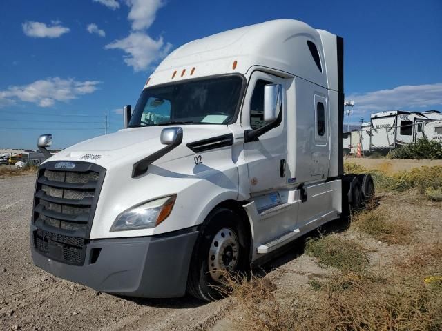 2019 Freightliner Cascadia 126 Semi Truck