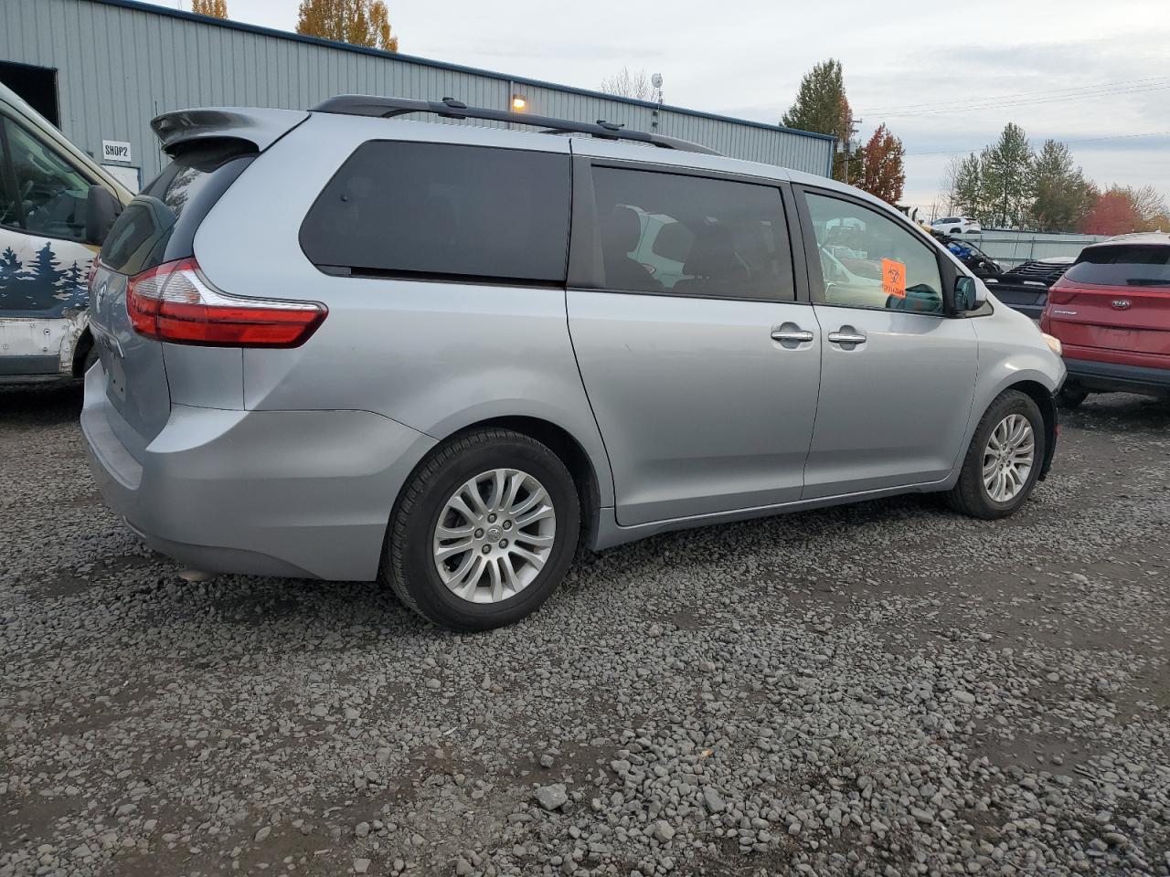 2016 Toyota Sienna xle