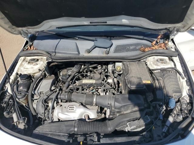 2016 Mercedes-Benz CLA 250