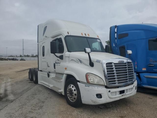 2014 Freightliner Cascadia 125