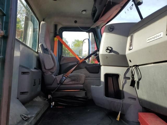 2018 Mack CXU612 Semi Truck