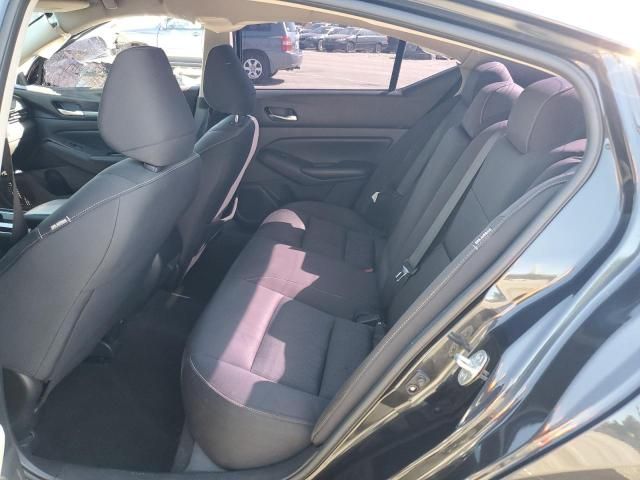 2022 Nissan Altima sv