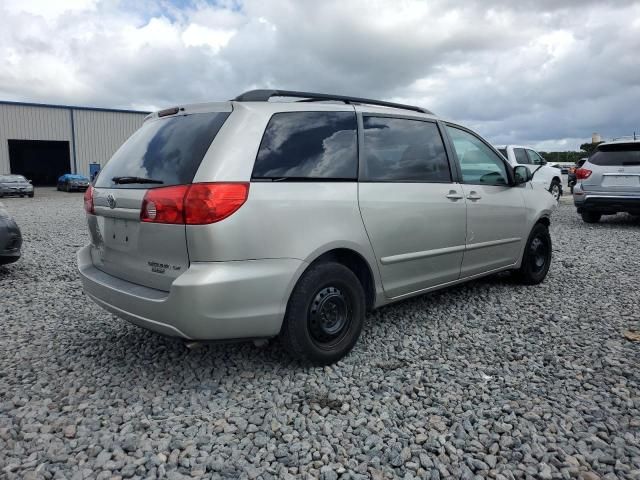 2010 Toyota Sienna CE