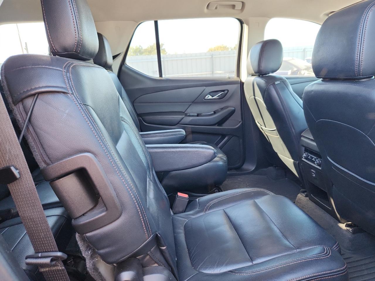 2018 Chev Traverse lt