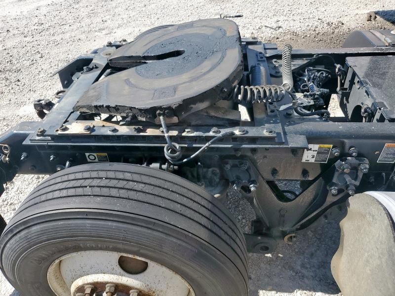 2016 Kenworth T680 Semi Truck