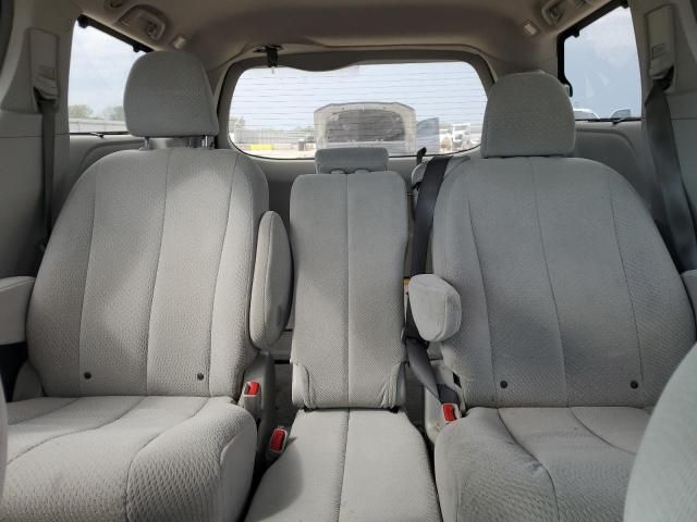2011 Toyota Sienna LE